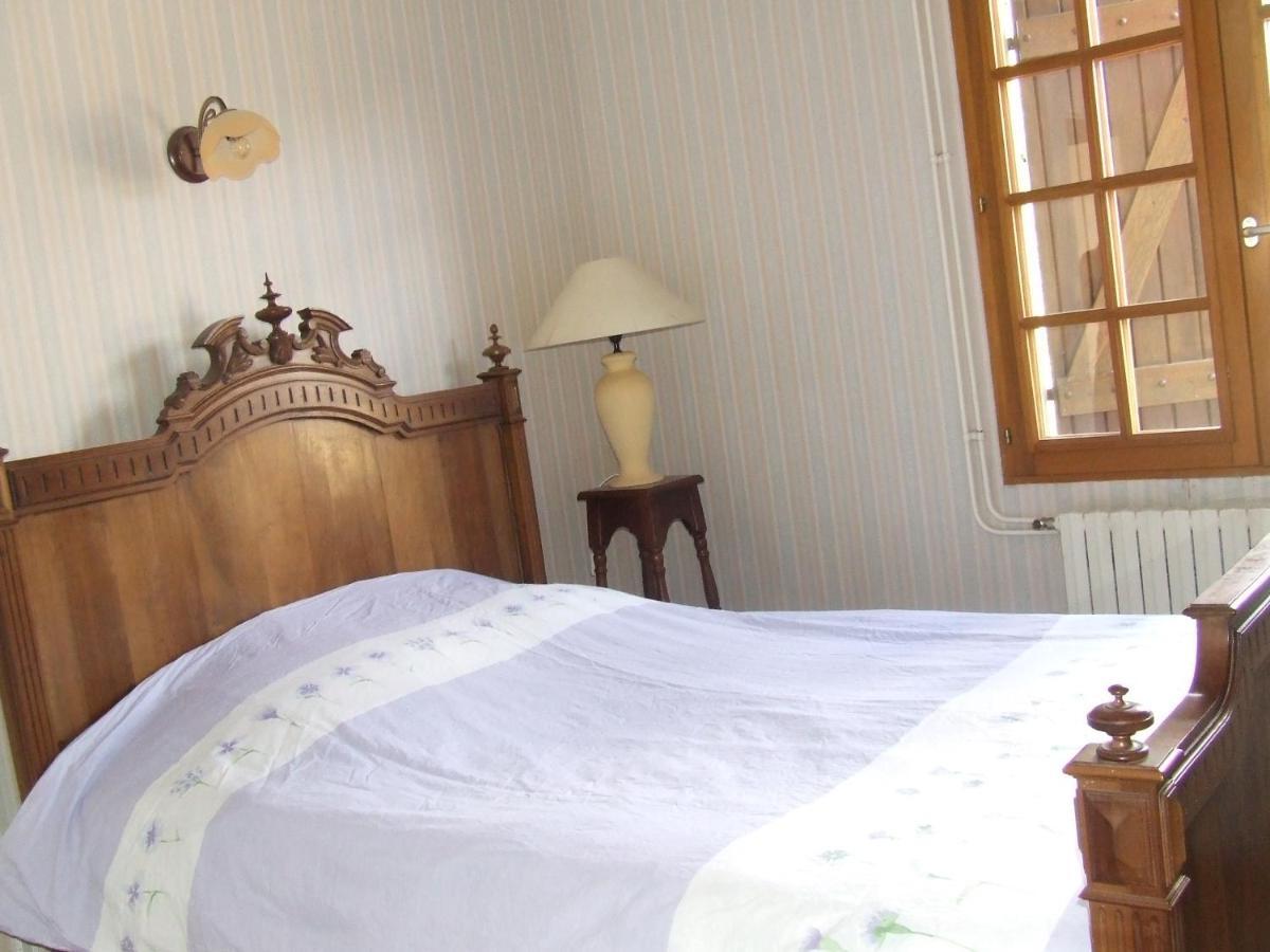 Gite A La Ferme Les Places La Chapelle-Bertrand エクステリア 写真